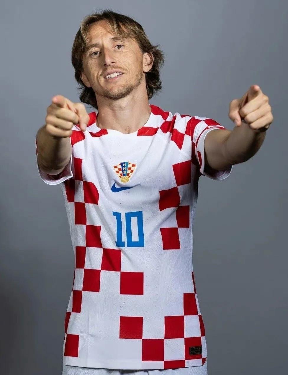 半程之后，湖人该怎么交易？